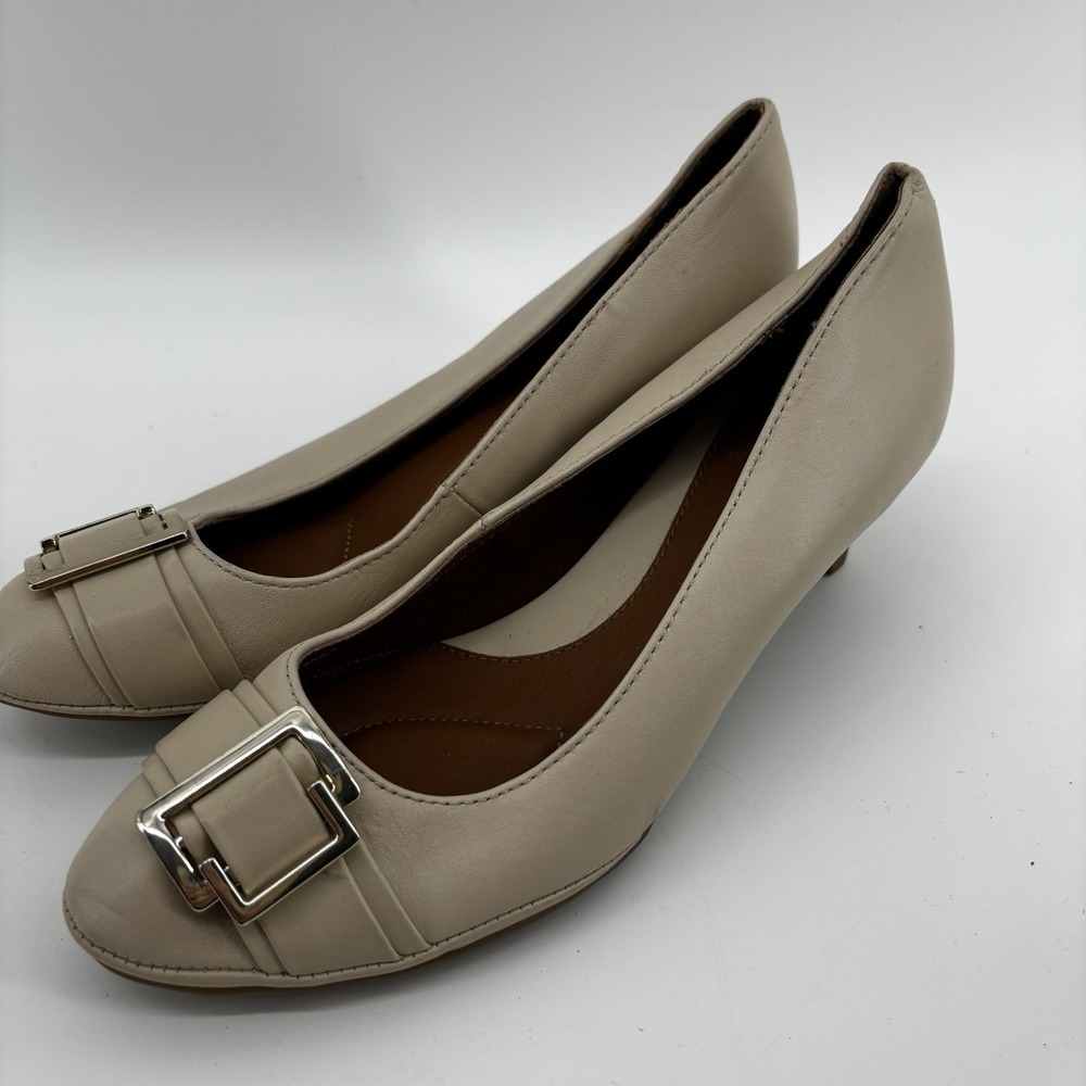 Eurosoft Amberly Womens Leather Pump Gold Buckle Cate Comfort Shoes Beige 7M‎